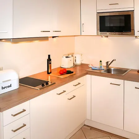 Wohnpark Stadt Hamburg 8 *